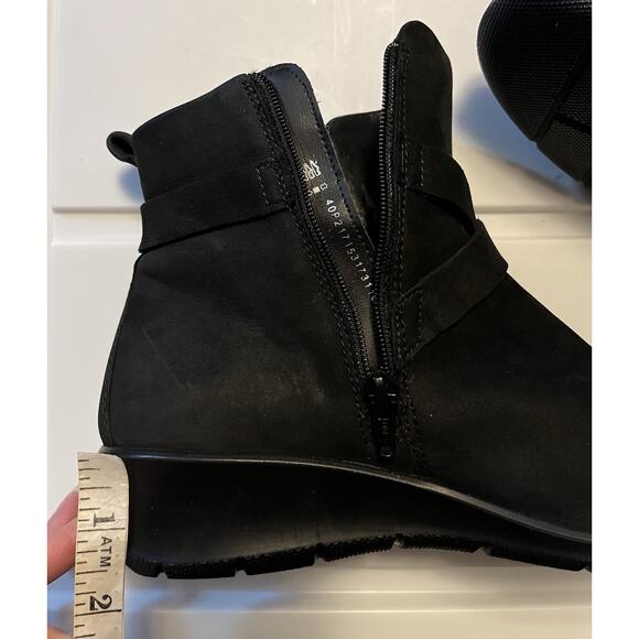 Ecco Women's Felicia Black Suede Wedge Ankle Boots EU 40/US 9-9.5 Side Zip - Picture 10 of 12